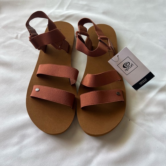 NWT Women's Rip Curl P-Cruz Sandal with heel strap color Ginger size 10 - Picture 4 of 13